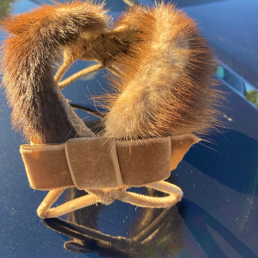 Vintage fur head piece